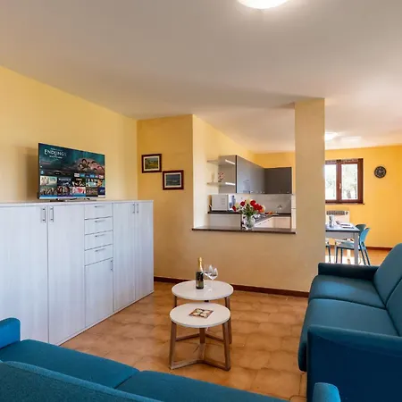 Guesthost - Cozy Flat With Garden And Parking * San Lorenzo al Mare