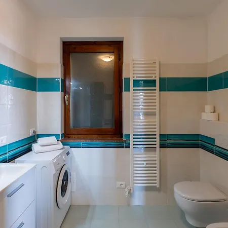 Guesthost - Cozy Flat With Garden And Parking San Lorenzo al Mare
